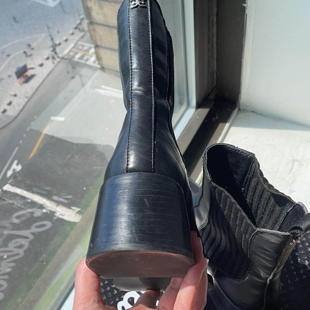 Sam Edelman Dasha Black Leather Chelsea Boot 7 - Picture 11 of 11